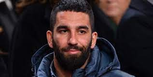 Arda Turan'dan garsona jest...
