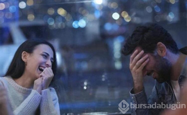 Simge Aköz'den Berkay Ateş'e ilan-ı aşk!
