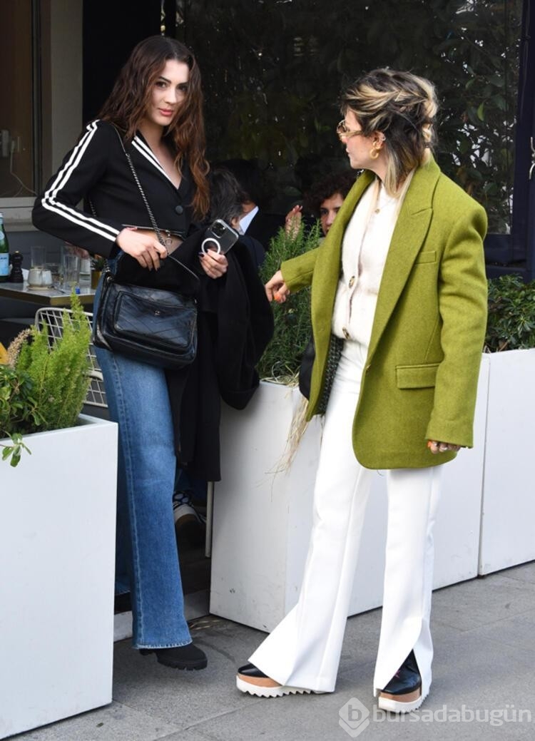 Burcu Özberk'ten yeni pozlar