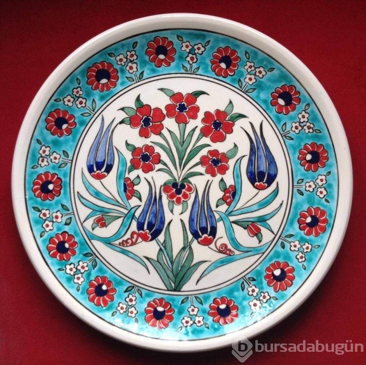 İlk kadın PTT memuresi Müdevvet Homris'in Bursalı olduğunu biliyor muydunuz? İşte Bursa'nın ilkleri...