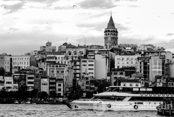 İstanbul'un siyah beyaz silüetleri
