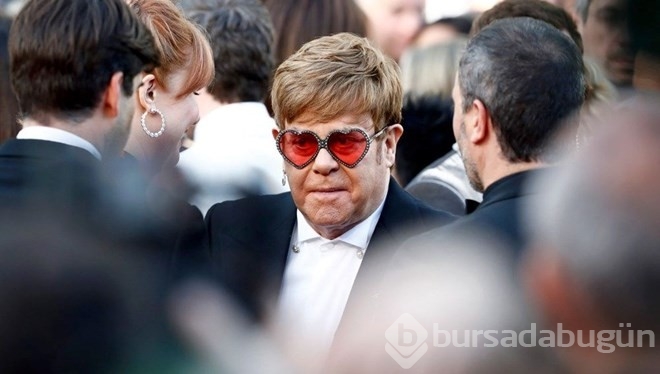 Elton John'un özel jeti havada arızalandı!