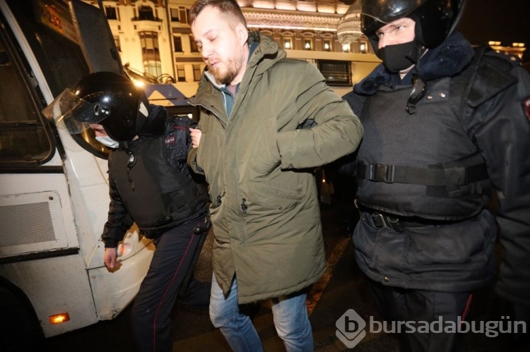 Rusya'da savaş karşıtı gösteri düzenlendi