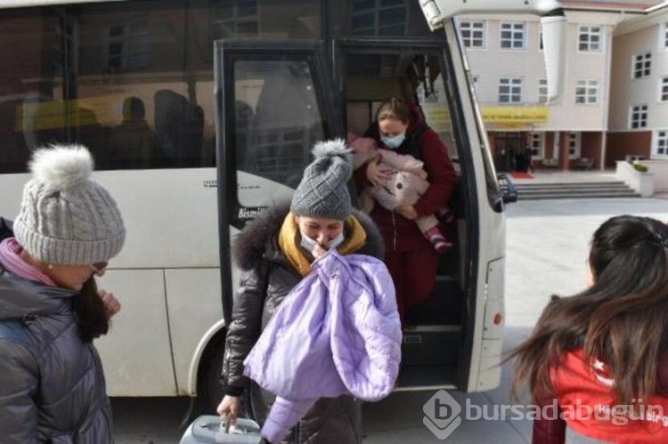 Kırım Türklerinden 45 kişilik kafile Ukrayna'dan Türkiye'ye getirildi