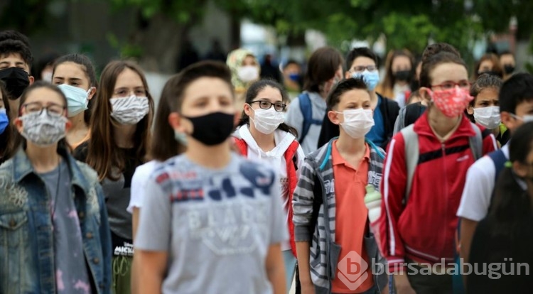 7 adımda koronavirüsle mücadelede yeni dönem! Nerelerde maske takılacak? 