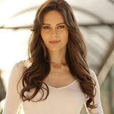 Jessica May'in pozuna beğeni yağdı...
