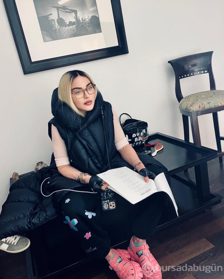 Madonna, Photoshop'suz görüntülendi