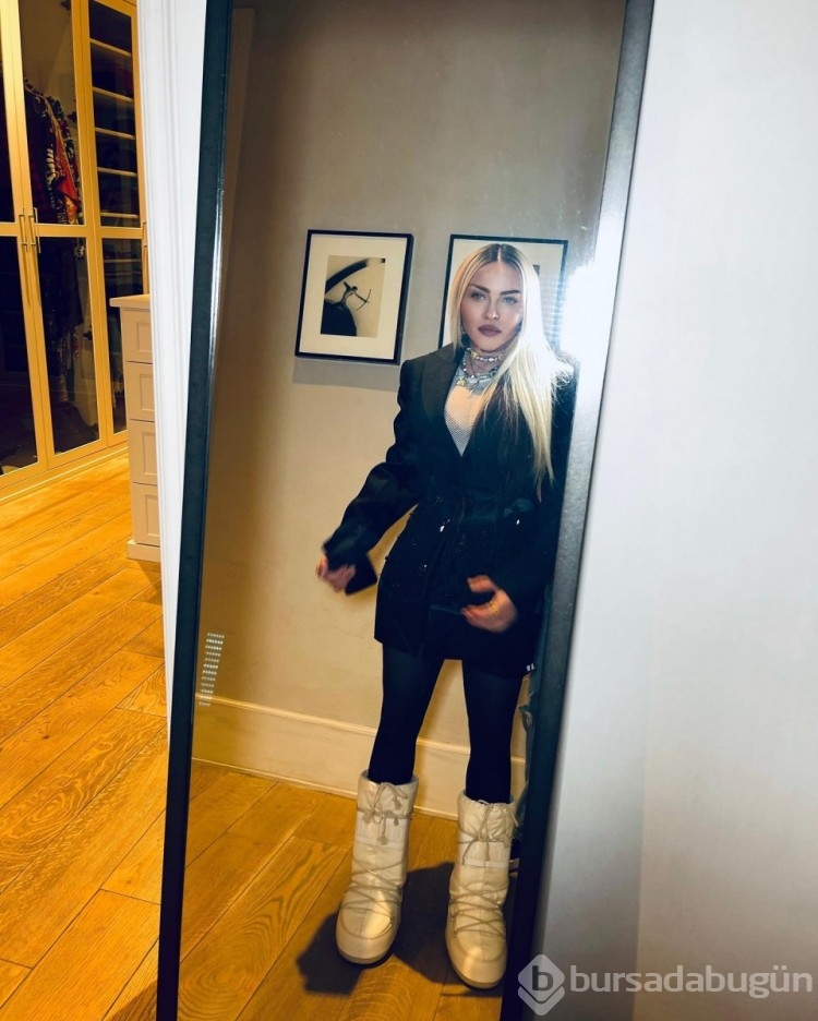 Madonna, Photoshop'suz görüntülendi