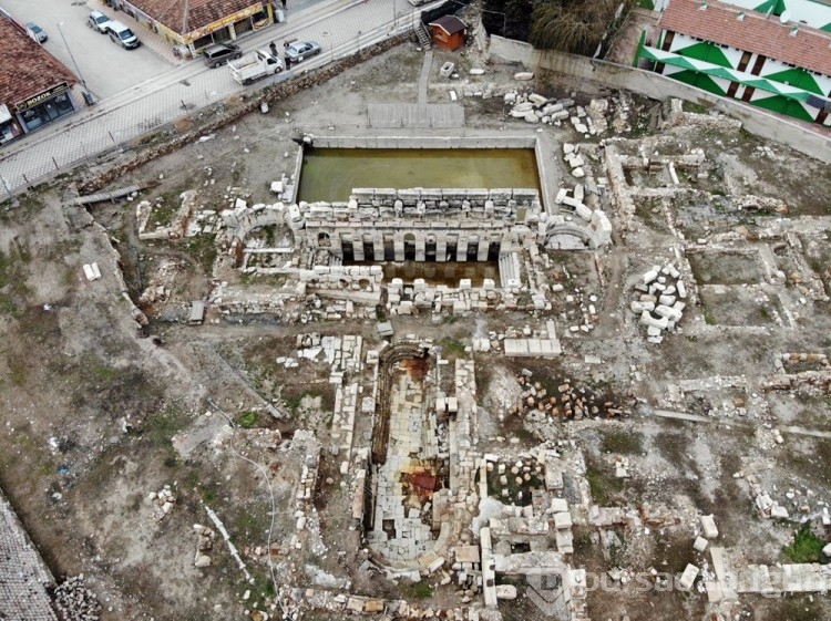 2 bin yıllık tarihi Roma Hamamı'nda sular çekildi