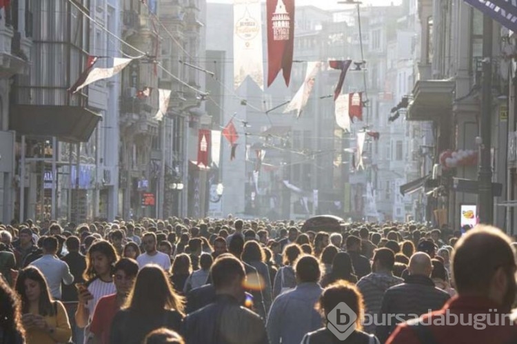 Profesörden sevindiren açıklama: "Bu yaza pandemiyi bitirebiliriz"
