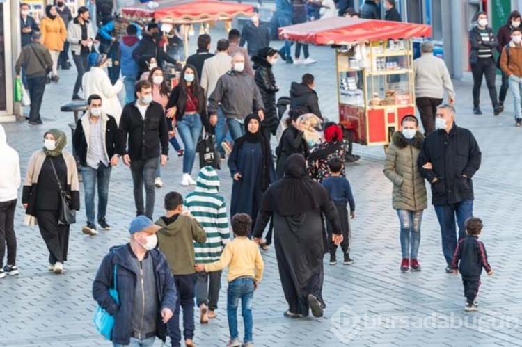 Profesörden sevindiren açıklama: "Bu yaza pandemiyi bitirebiliriz"
