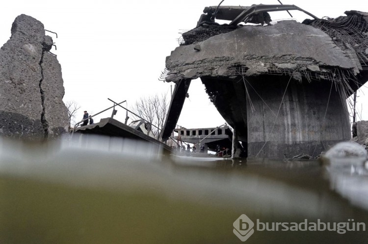 Ukrayna harabeye dönüyor: Bombardıman kentleri yok ediyor