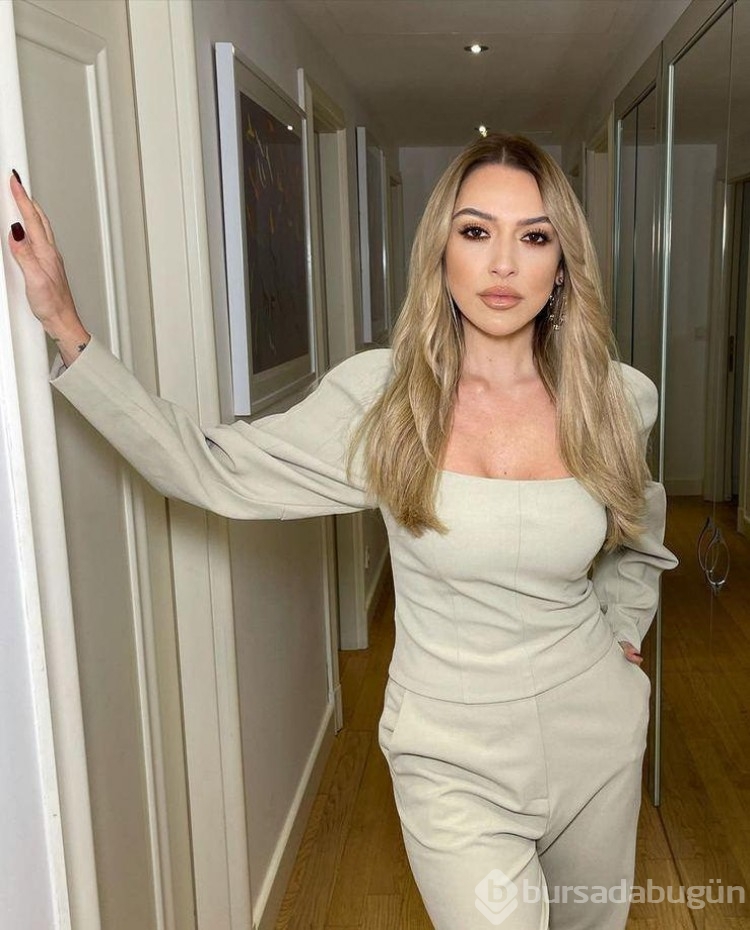 Hadise'den pijamalı paylaşım