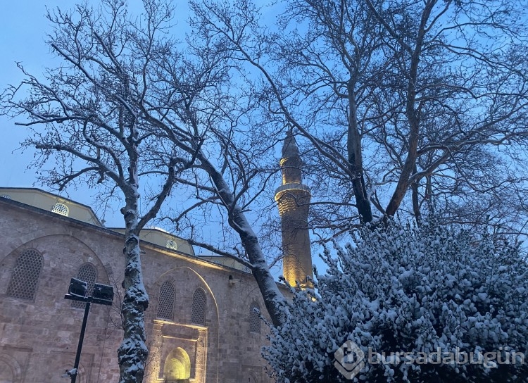 Bursa beyaz örtüyle kaplandı