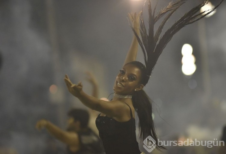 Brezilya'daki dansçılar Rio Karnavalı'na hazırlanıyor
