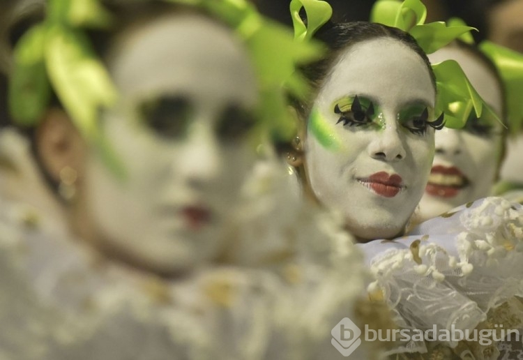 Brezilya'daki dansçılar Rio Karnavalı'na hazırlanıyor
