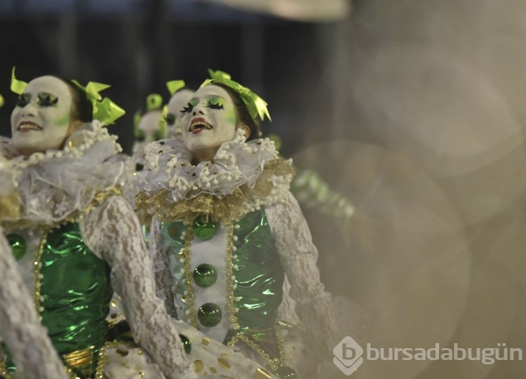 Brezilya'daki dansçılar Rio Karnavalı'na hazırlanıyor
