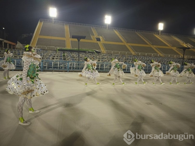 Brezilya'daki dansçılar Rio Karnavalı'na hazırlanıyor
