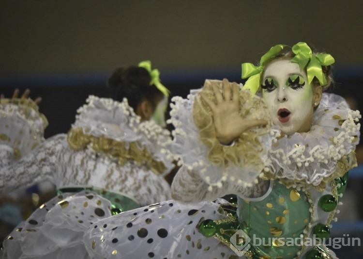 Brezilya'daki dansçılar Rio Karnavalı'na hazırlanıyor
