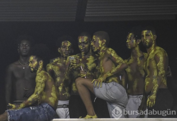 Brezilya'daki dansçılar Rio Karnavalı'na hazırlanıyor

