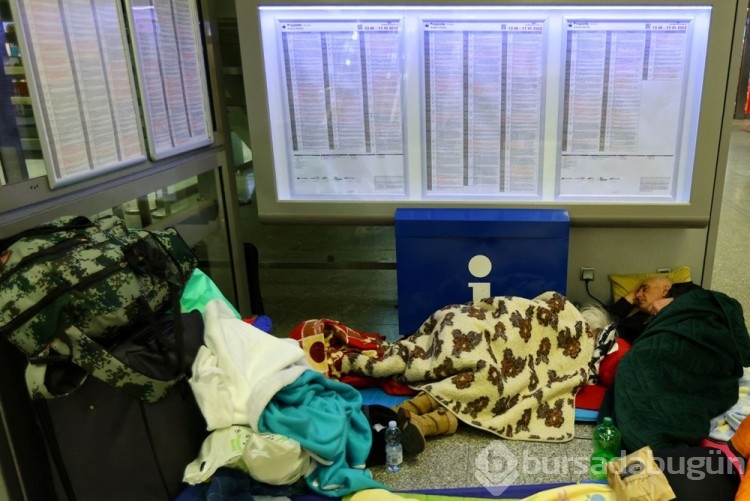 Ukrayna'dan komşu ülkelere geçen mülteci sayısı 3 milyona ulaştı
