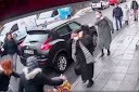 Cep telefonu canından ediyordu...