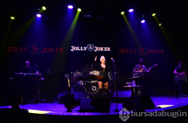 Ümit Besen Ve Pamela Performanslarıyla Jolly Joker Bursa'yı salladı