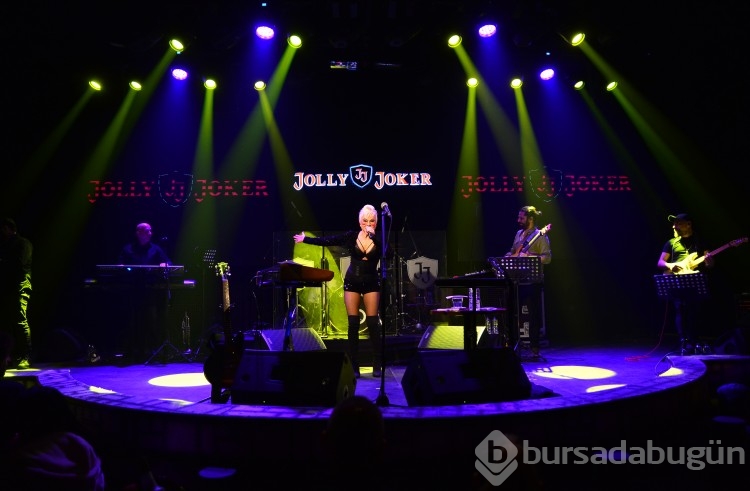 Ümit Besen Ve Pamela Performanslarıyla Jolly Joker Bursa'yı salladı