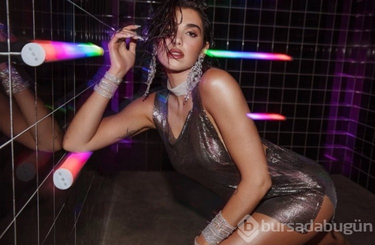 Dua Lipa paylaşımıyla sosyal medyayı salladı!
