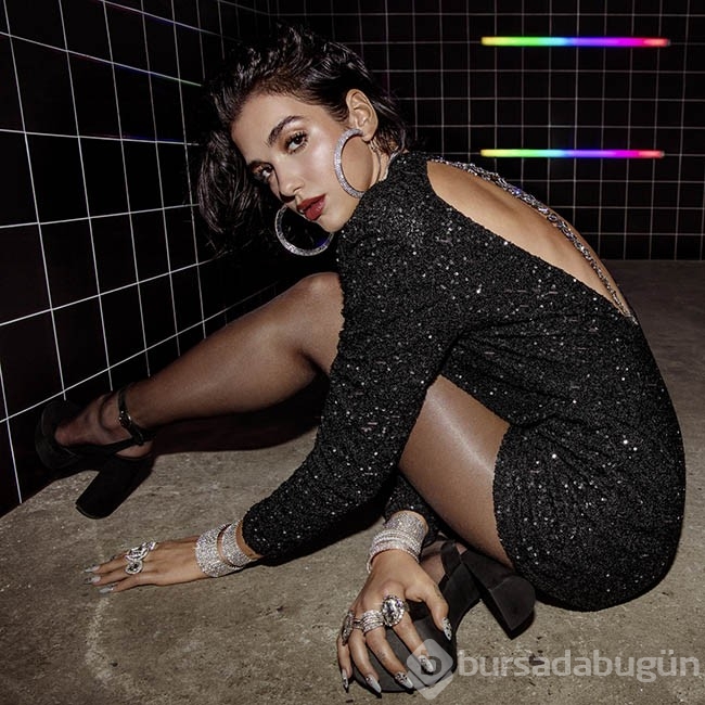 Dua Lipa paylaşımıyla sosyal medyayı salladı!