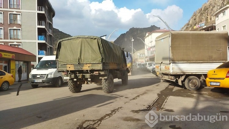 Hakkari sınırına askeri sevkiyat