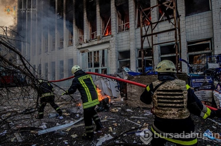  Kiev'de siviller ve Rus ordusu savaşıyor! 