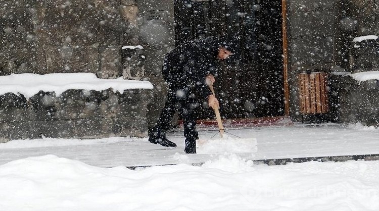 Meteoroloji'den kar ve fırtınalı hava durumu uyarısı!