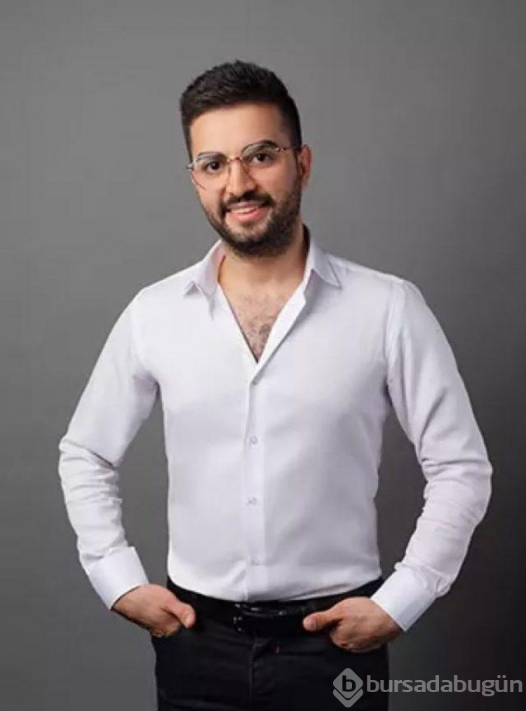 Kadir Ezildi'nin eski fotoğrafları gündem oldu!