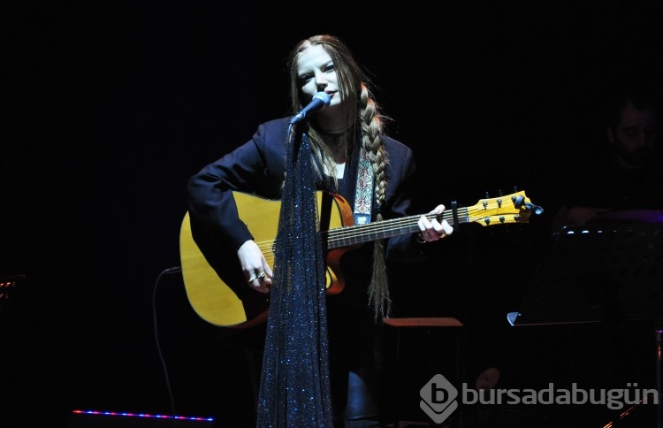 Bursa'da Layla Puliçe'den muhteşem konser