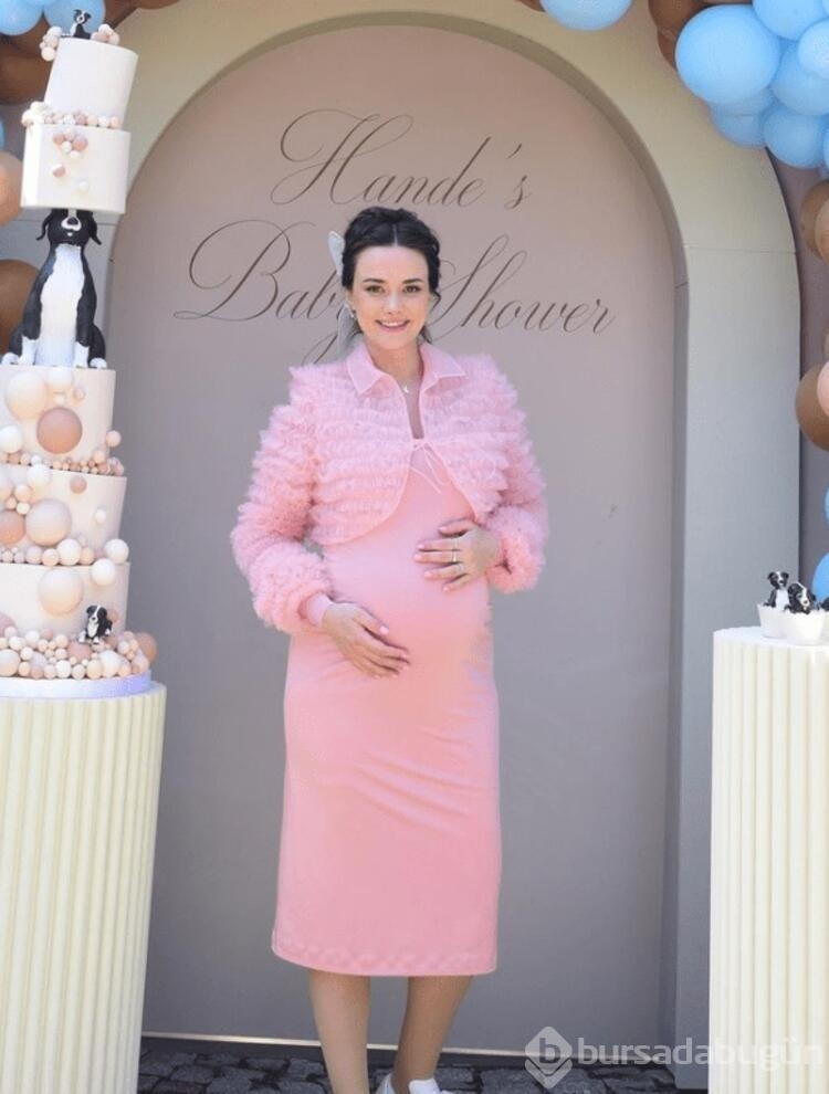 Hande Soral baby shower partisi düzenledi!