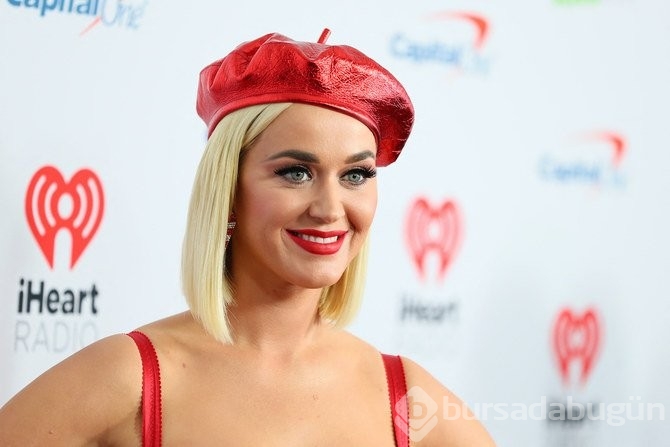 Katy Perry'nin yırtılan pantolonla imtihanı