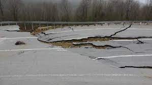Düzce ve Sakarya yolu ulaşıma kapandı!