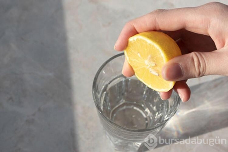 Sahurda bir bardak suya limon sıkıp içerseniz...