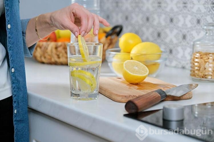 Sahurda bir bardak suya limon sıkıp içerseniz...