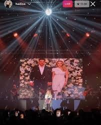 Hadise düğününde de farkını konuşturacak!