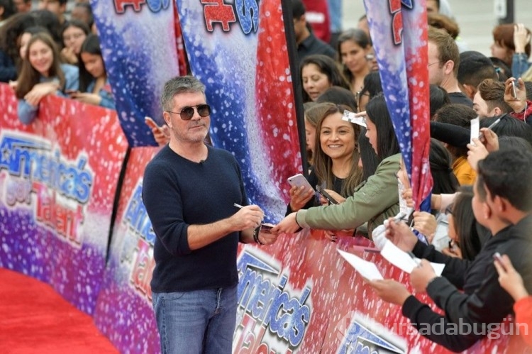 Simon Cowell, 20 milyon Sterlin'lik servetini köpeklere bıracak