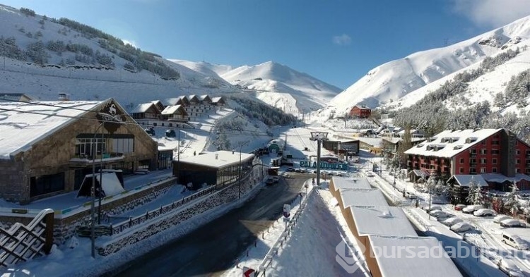 Beyaza bürünen Erzurum'da kartpostallık manzaralar