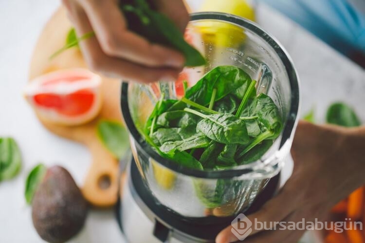 Detoks etkili ıspanaklı smoothie faydaları nelerdir nasıl yapılır? 
