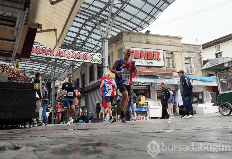 Bursa Osmangazi'de 'Tarihi' koşudan renkli görüntüler
