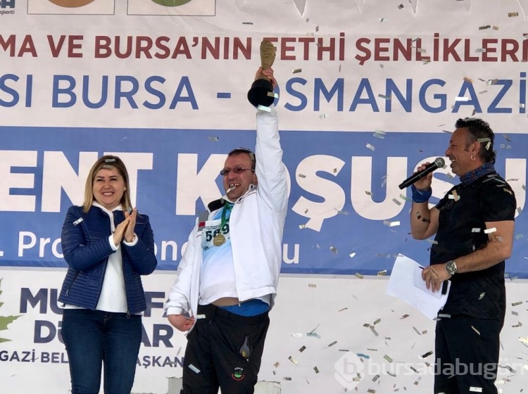 Bursa Osmangazi'de 'Tarihi' koşudan renkli görüntüler
