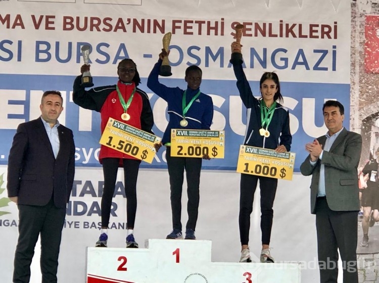 Bursa Osmangazi'de 'Tarihi' koşudan renkli görüntüler
