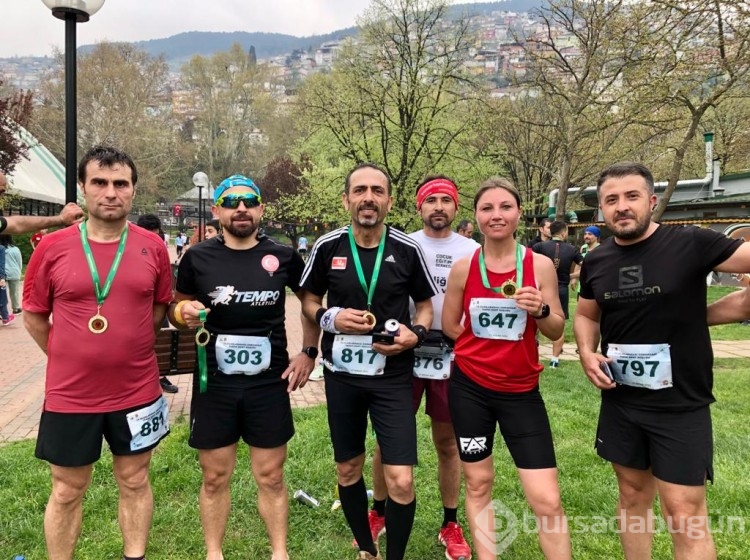 Bursa Osmangazi'de 'Tarihi' koşudan renkli görüntüler
