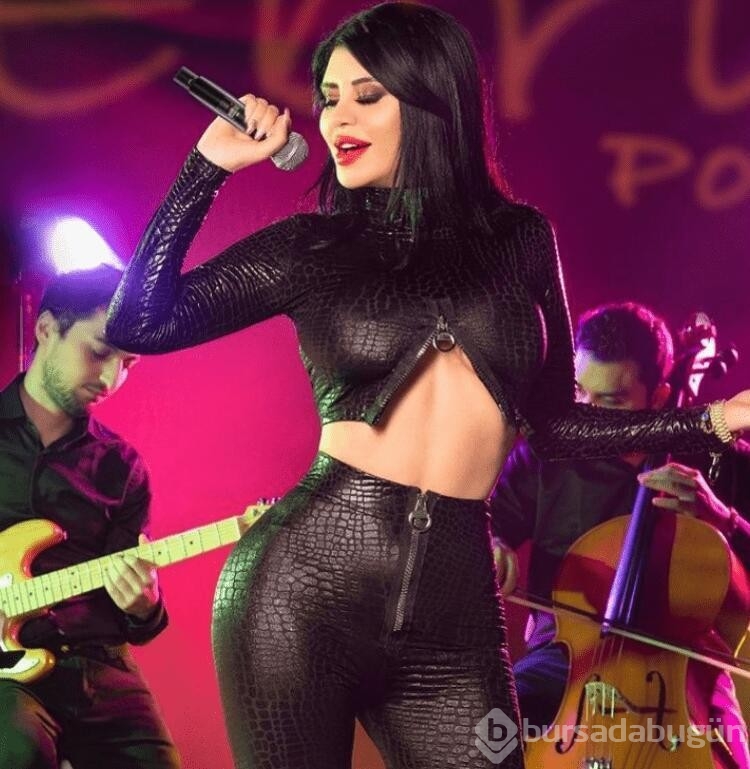 Ebru Polat sevgilisinin ayaklarını yıkadı