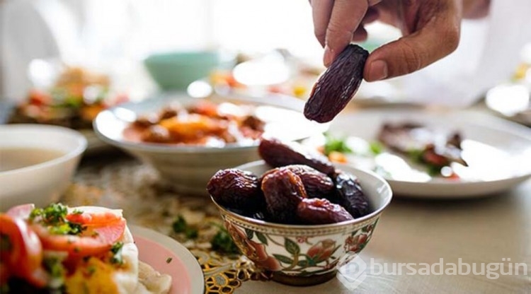 Sağlıklı bir iftar sofrasının püf noktaları
